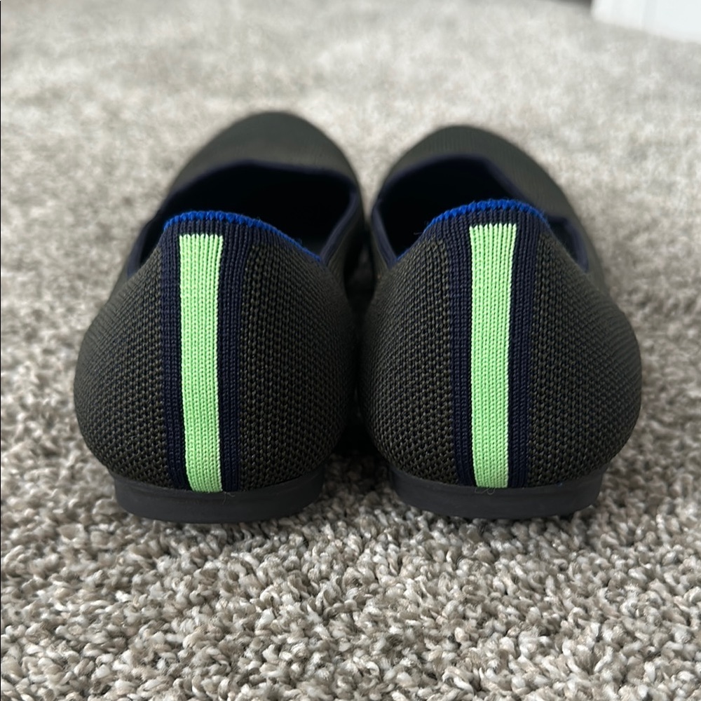 Rothy's Black Loafers Sleek Slip-On Comfort - Picture 4 of 7